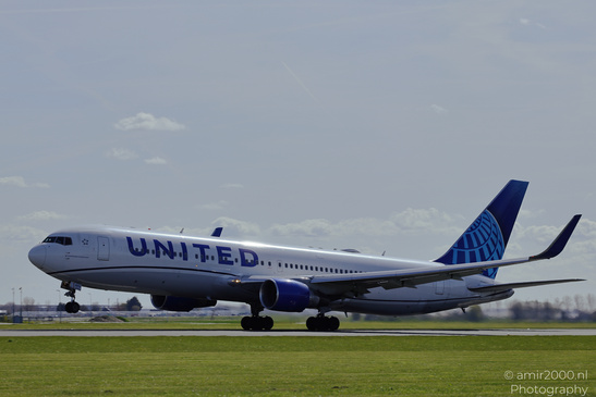 United_Airlines_Boeing_737-800_N672UA_Take_Off_From_Schiphol_Netherlands_Aviation_Photography_Canon_EOS_R5_Mark_II_2026_005.JPG