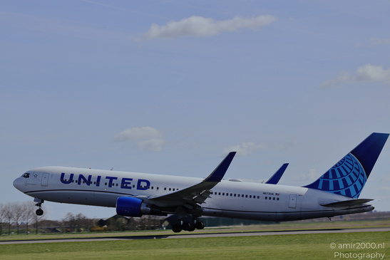 United_Airlines_Boeing_737-800_N672UA_Take_Off_From_Schiphol_Netherlands_Aviation_Photography_Canon_EOS_R5_Mark_II_2026_006.JPG