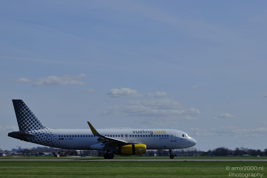 Vueling_Airbus_A320-200_EC-MVE_Planey_Mcplane_Face_Landing_Schiphol_Netherlands_Aviation_Photography_Canon_EOS_R5_Mark_II_2026_005.JPG