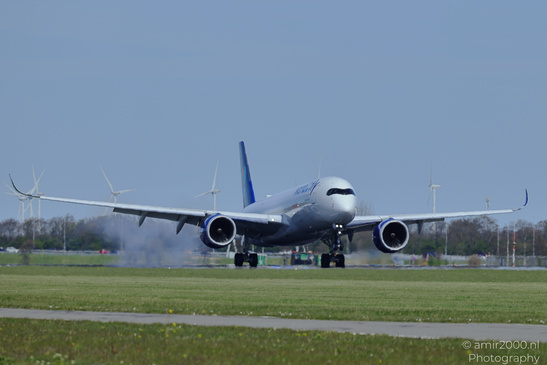 WORLD2FLY_Airbus_Airbus_A350-900_EC-NTB_Landing_Schiphol_Netherlands_Aviation_Photography_Canon_EOS_R5_Mark_II_2026_001.JPG