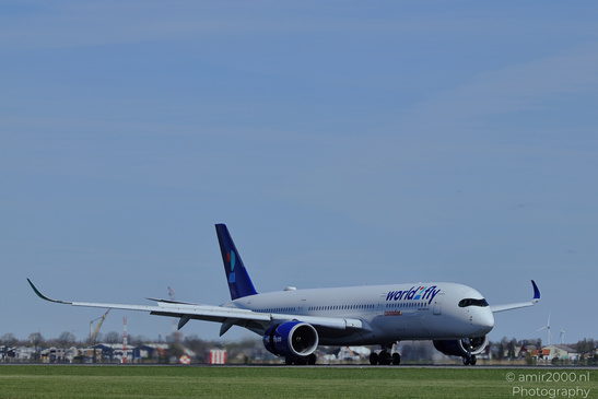 WORLD2FLY_Airbus_Airbus_A350-900_EC-NTB_Landing_Schiphol_Netherlands_Aviation_Photography_Canon_EOS_R5_Mark_II_2026_002.JPG