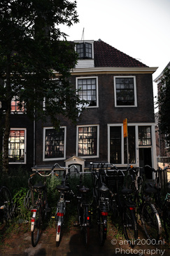 Bicycles_Parked_Around_The_City_Amsterdam_Netherlands_Cityscape_Photography_Canon_EOS_R5_Mark_II_2026_002.JPG