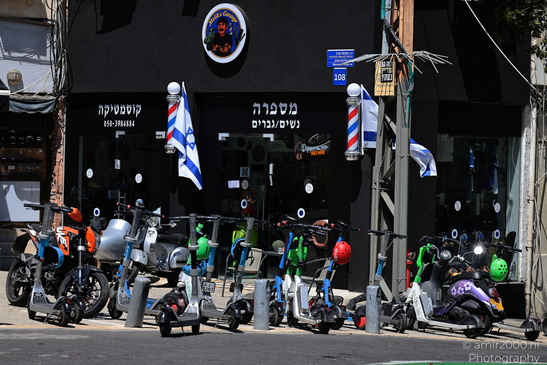 Electric_Scooters_Parked_Tel_Aviv_Jaffa_Israel_Cityscape_Photography_Canon_EOS_R5_Mark_II_2026_001.JPG