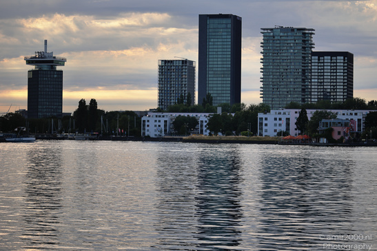 Looking_At_The_City_North_Skyline_Amsterdam_Netherlands_Cityscape_Photography_Canon_EOS_R5_Mark_II_2026_001.JPG