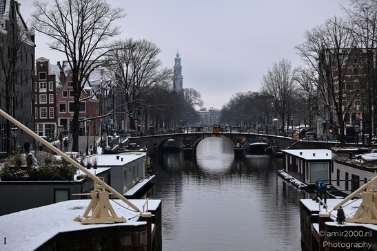 Snowy_Day_Around_Haarlemmerdijk_Amsterdam_Netherlands_Cityscape_Photography_Canon_EOS_R5_Mark_II_2026_002.JPG