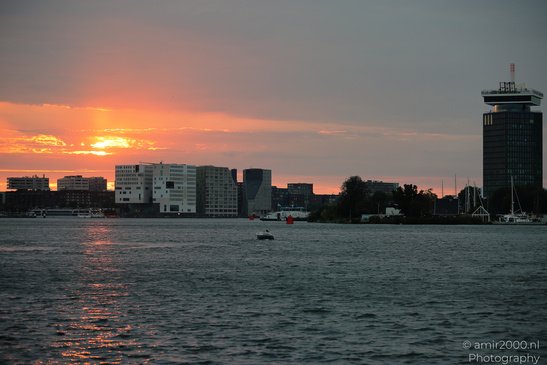 Sunset_Over_The_City_Amsterdam_Netherlands_Cityscape_Photography_Canon_EOS_R5_Mark_II_2026_004.JPG