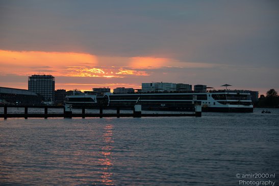 Sunset_Over_The_City_Amsterdam_Netherlands_Cityscape_Photography_Canon_EOS_R5_Mark_II_2026_005.JPG