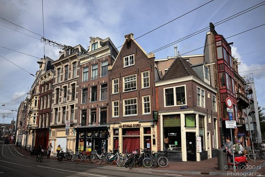 The_Uniqueness_Center_Of_Amsterdam_Netherlands_Cityscape_Photography_Canon_EOS_R5_Mark_II_2026_003.JPG