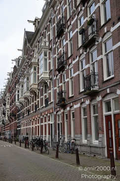 Traditional_Buildings_In_Nieuwe_Prinsengracht_Amsterdam_Netherlands_Cityscape_Photography_Canon_EOS_R5_Mark_II_2026_004.JPG