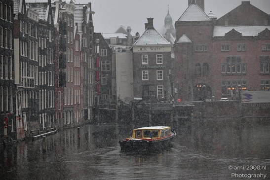 Winter_In_Historic_Canal_District_In_Amsterdam_Netherlands_Cityscape_Photography_Canon_EOS_R5_Mark_II_2026_011.JPG