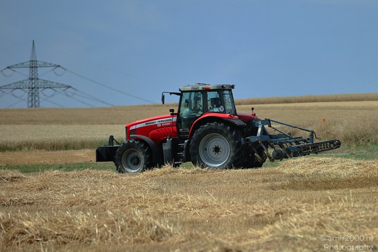 Harvesting_Machine_In_Field_Transportation_Collection_Miscellaneous_Photography_Canon_EOS_R5_Mark_II_2026_002.JPG