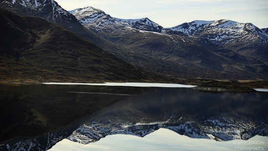 Loch_Cluanie_Reflections_In_The_Scottish_Highlands_Scotland_United_Kingdom_Nature_Photography_Canon_EOS_R5_Mark_II_2026_030.JPG