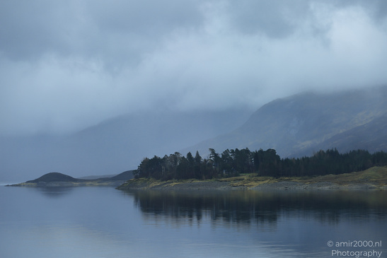 Loch_Cluanie_Reflections_In_The_Scottish_Highlands_Scotland_United_Kingdom_Nature_Photography_Canon_EOS_R5_Mark_II_2026_043.JPG