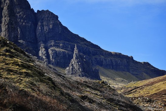 The_Old_Man_Of_Storr_In_The_Isle_Of_Skye_In_The_Scottish_Highlands_Scotland_United_Kingdom_Nature_Photography_Canon_EOS_R5_Mark_II_2026_014.JPG