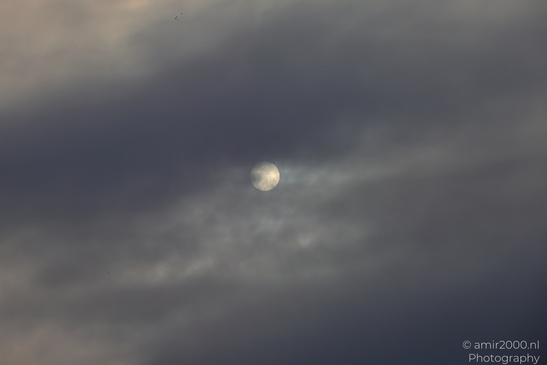 The_Sun_Partially_Obscured_By_Clouds_Over_Ariel_Sharon_Park_Tel_Aviv_Jaffa_Israel_Nature_Photography_Canon_EOS_R5_Mark_II_2026_002.JPG