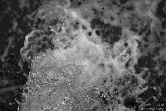 Water_Splashes_In_Ijhaven_Amsterdam_Netherlands_Nature_Photography_Canon_EOS_R5_Mark_II_2026_001.JPG