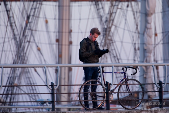 A_photographer_getting_ready_to_shoot_durin_Sail_Amsterdam_Netherlands_Canon_EOS_5D_Mark_IV.JPG