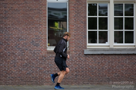 A_runner_in_the_city_Amsterdam_Netherlands_Canon_EOS_5D_Mark_IV.JPG