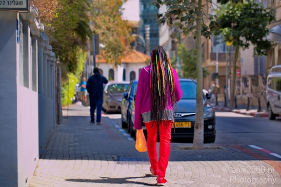 Colorful_hair_extensions_of_a_person_from_the_back_Tel_Aviv-jaffa_Israel_Canon_EOS_5D_Mark_IV.JPG