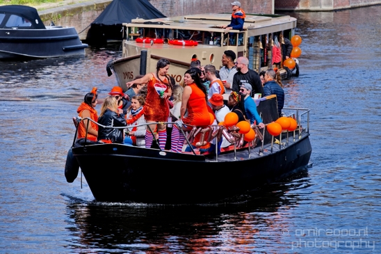 People_enjoying_kings_day_koningsdag_in_Amsterdam_2023_Amsterdam_Netherlands_Canon_EOS_5D_Mark_IV_016.JPG