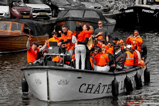 People_enjoying_kings_day_koningsdag_in_Amsterdam_2023_Amsterdam_Netherlands_Canon_EOS_5D_Mark_IV_017.JPG