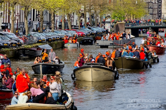 People_enjoying_kings_day_koningsdag_in_Amsterdam_2023_Amsterdam_Netherlands_Canon_EOS_5D_Mark_IV_019.JPG