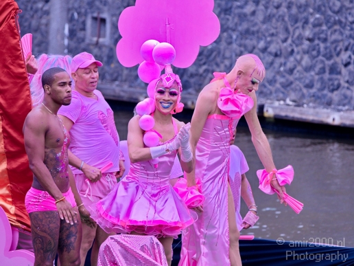 Remember_the_past_create_the_future_Gay_Pride_Canal_Parade_Amsterdam_2019_Amsterdam_Netherlands_Canon_EOS_5D_Mark_IV_019.JPG