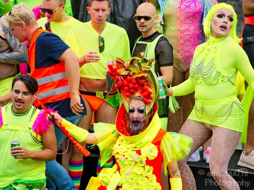 Remember_the_past_create_the_future_Gay_Pride_Canal_Parade_Amsterdam_2019_Amsterdam_Netherlands_Canon_EOS_5D_Mark_IV_025.JPG