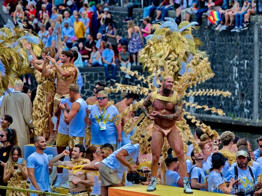 Remember_the_past_create_the_future_Gay_Pride_Canal_Parade_Amsterdam_2019_Amsterdam_Netherlands_Canon_EOS_5D_Mark_IV_027.JPG