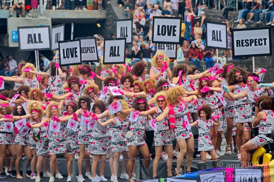 Remember_the_past_create_the_future_Gay_Pride_Canal_Parade_Amsterdam_2019_Amsterdam_Netherlands_Canon_EOS_5D_Mark_IV_052.JPG