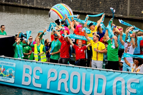 Remember_the_past_create_the_future_Gay_Pride_Canal_Parade_Amsterdam_2019_Amsterdam_Netherlands_Canon_EOS_5D_Mark_IV_056.JPG