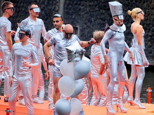 Remember_the_past_create_the_future_Gay_Pride_Canal_Parade_Amsterdam_2019_Amsterdam_Netherlands_Canon_EOS_5D_Mark_IV_057.JPG