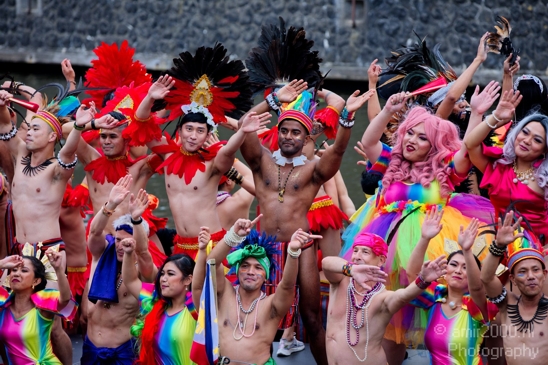 Remember_the_past_create_the_future_Gay_Pride_Canal_Parade_Amsterdam_2019_Amsterdam_Netherlands_Canon_EOS_5D_Mark_IV_062.JPG