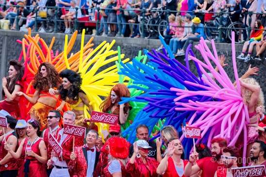Remember_the_past_create_the_future_Gay_Pride_Canal_Parade_Amsterdam_2019_Amsterdam_Netherlands_Canon_EOS_5D_Mark_IV_063.JPG