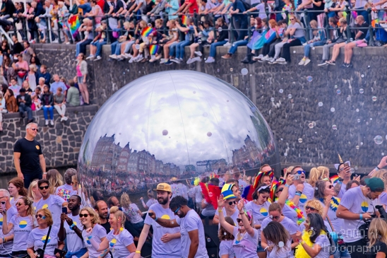 Remember_the_past_create_the_future_Gay_Pride_Canal_Parade_Amsterdam_2019_Amsterdam_Netherlands_Canon_EOS_5D_Mark_IV_081.JPG