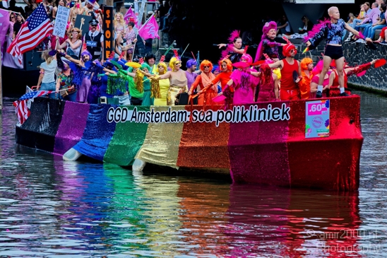 Remember_the_past_create_the_future_Gay_Pride_Canal_Parade_Amsterdam_2019_Amsterdam_Netherlands_Canon_EOS_5D_Mark_IV_083.JPG