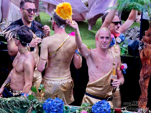 Remember_the_past_create_the_future_Gay_Pride_Canal_Parade_Amsterdam_2019_Amsterdam_Netherlands_Canon_EOS_5D_Mark_IV_094.JPG