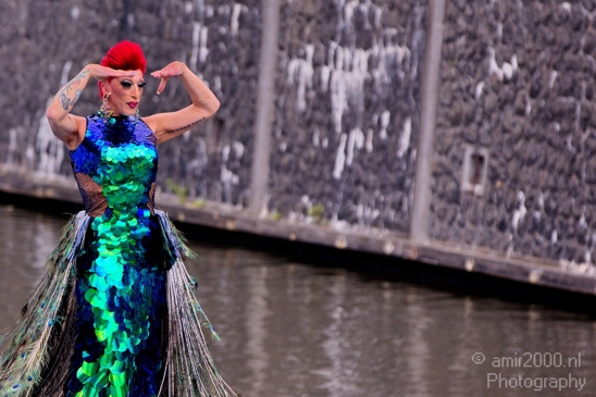 Remember_the_past_create_the_future_Gay_Pride_Canal_Parade_Amsterdam_2019_Amsterdam_Netherlands_Canon_EOS_5D_Mark_IV_110.JPG