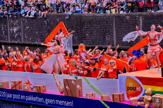 Remember_the_past_create_the_future_Gay_Pride_Canal_Parade_Amsterdam_2019_Amsterdam_Netherlands_Canon_EOS_5D_Mark_IV_112.JPG