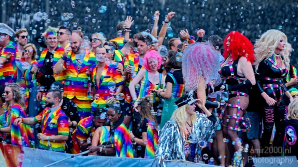 Remember_the_past_create_the_future_Gay_Pride_Canal_Parade_Amsterdam_2019_Amsterdam_Netherlands_Canon_EOS_5D_Mark_IV_117.JPG