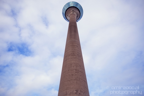 Dusseldorf_Germany_Rhine_Tower_Architecture_Photography_011_Canon_EOS_5D_Mark_IV.JPG