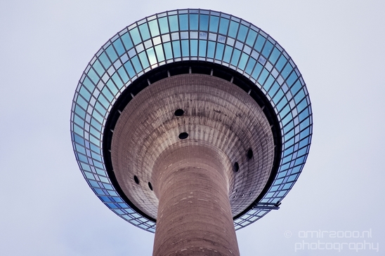 Dusseldorf_Germany_Rhine_Tower_Architecture_Photography_012_Canon_EOS_5D_Mark_IV.JPG