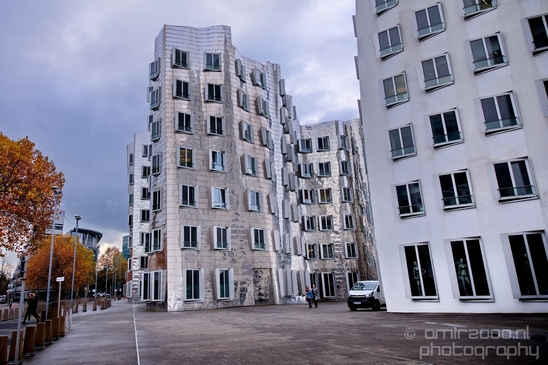by_Frank_O_Gehry_Dusseldorf_Germany_Medienhafen_Hafen_Architecture_Photography_002_Canon_EOS_5D_Mark_IV.JPG