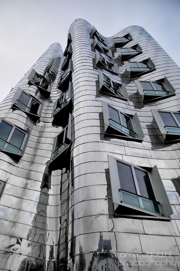 by_Frank_O_Gehry_Dusseldorf_Germany_Medienhafen_Hafen_Architecture_Photography_009_Canon_EOS_5D_Mark_IV.JPG