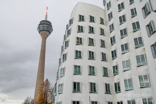 by_Frank_O_Gehry_Dusseldorf_Germany_Medienhafen_Hafen_Architecture_Photography_020_Canon_EOS_5D_Mark_IV.JPG