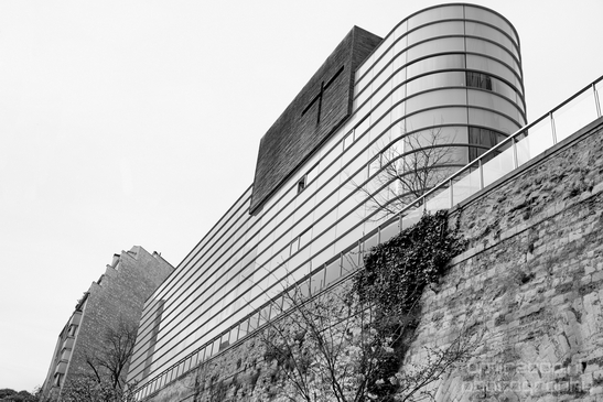 city_urban_street_Paris_France_Architecture_Photography_012_Canon_EOS_5D_Mark_IV.JPG