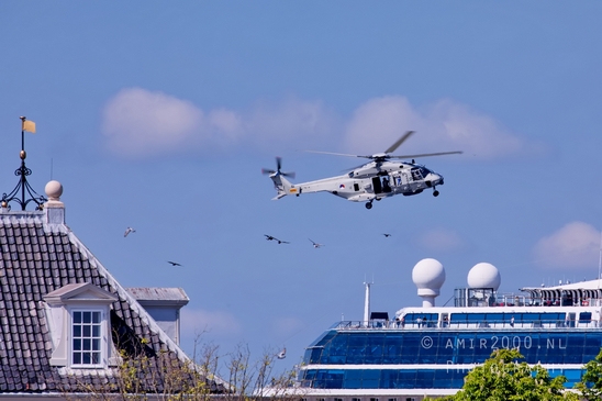 Duch_Netherlands_Navy_NHI_NH-90NFH_N-234_helikopter_Over_Amsterdam_Aviation_Photography_010_Canon_EOS_5D_Mark_IV.JPG
