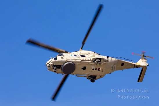 Duch_Netherlands_Navy_NHI_NH-90NFH_N-234_helikopter_Over_Amsterdam_Aviation_Photography_015_Canon_EOS_5D_Mark_IV.JPG