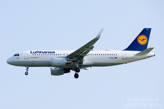 Lufthansa_Airbus_A320_MSN_D-AIUJ_landing_Schiphol_aviation_Netherlands_Photography_001_Canon_EOS_5D_Mark_IV.JPG