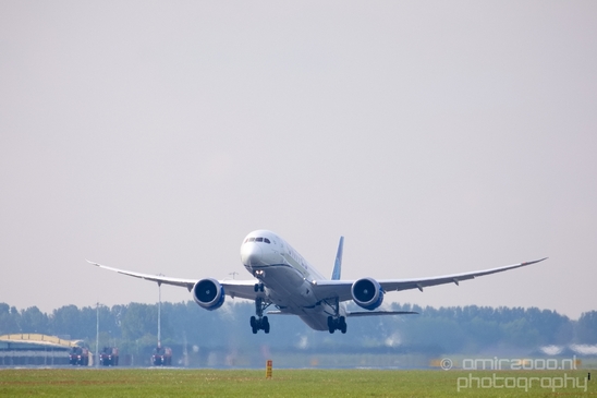 N14011_United_Airlines_Boeing_787-10_Dreamliner_taking_off_Schiphol_aviation_Netherlands_Photography_001_Canon_EOS_5D_Mark_IV.JPG
